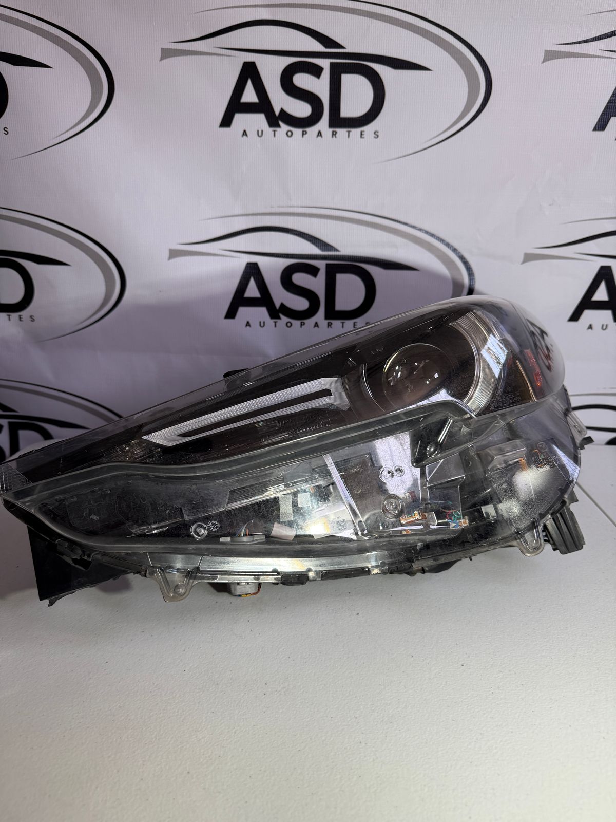 FARO IZQUIERDO MAZDA CX5 2018-2022 CON DETALLE (USADO)