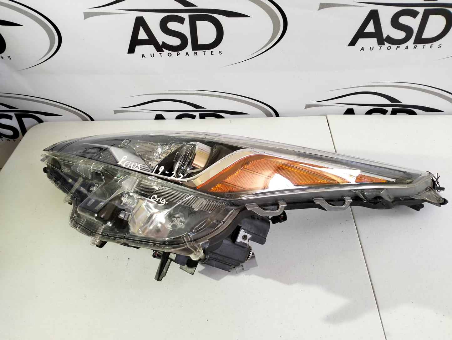 FARO IZQUIERDO TOYOTA PRIUS 2019-2022 (USADO)