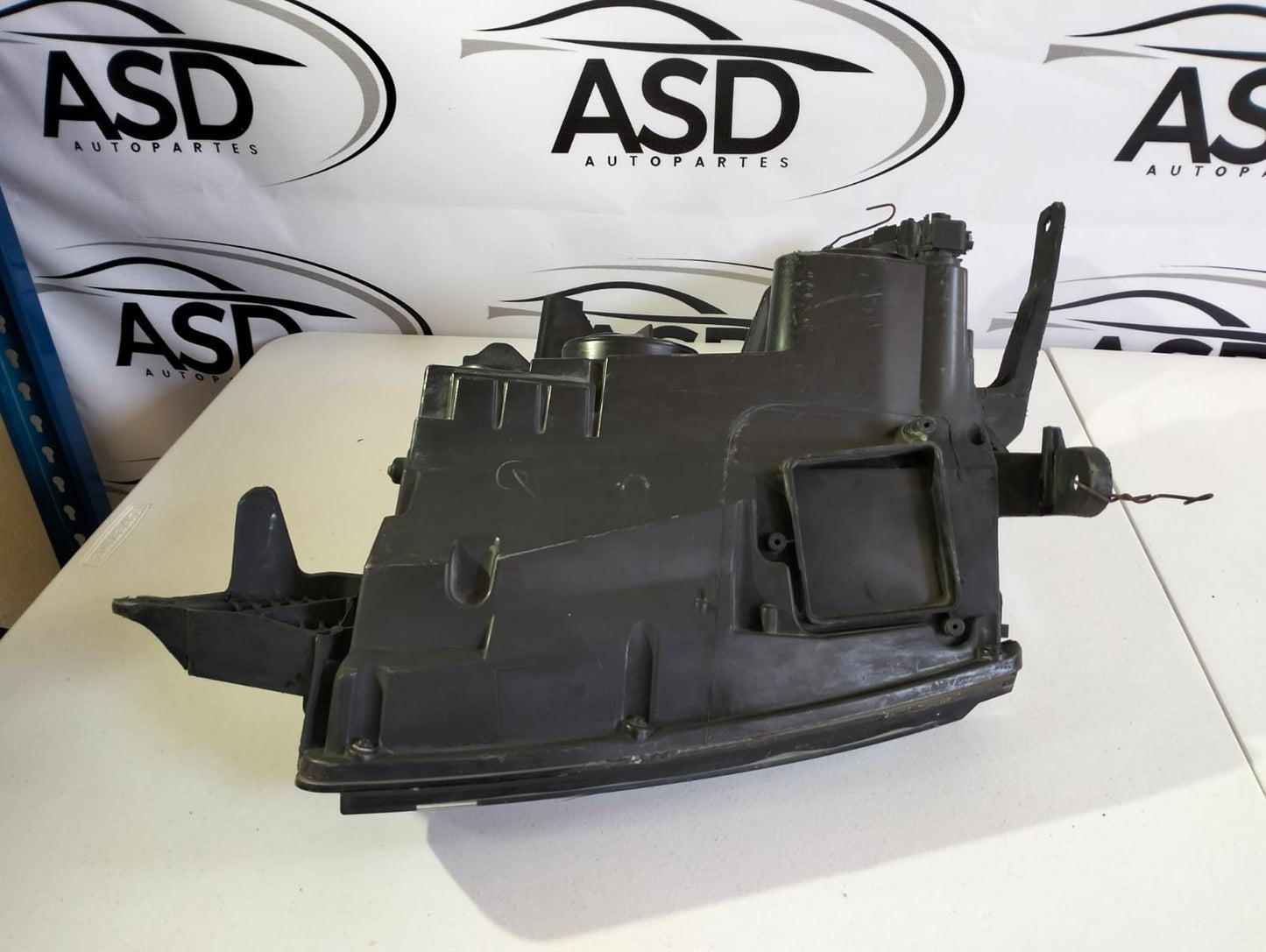 FARO IZQUIERDO CHEVROLET TAHOE LED 2015-2020 (USADO)