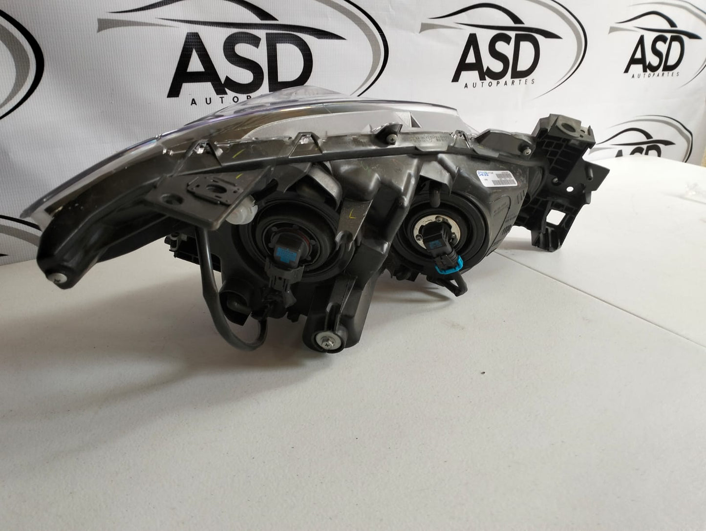 FARO IZQUIERDO MAZDA 3 2016-2018 GENERICO (NUEVO)