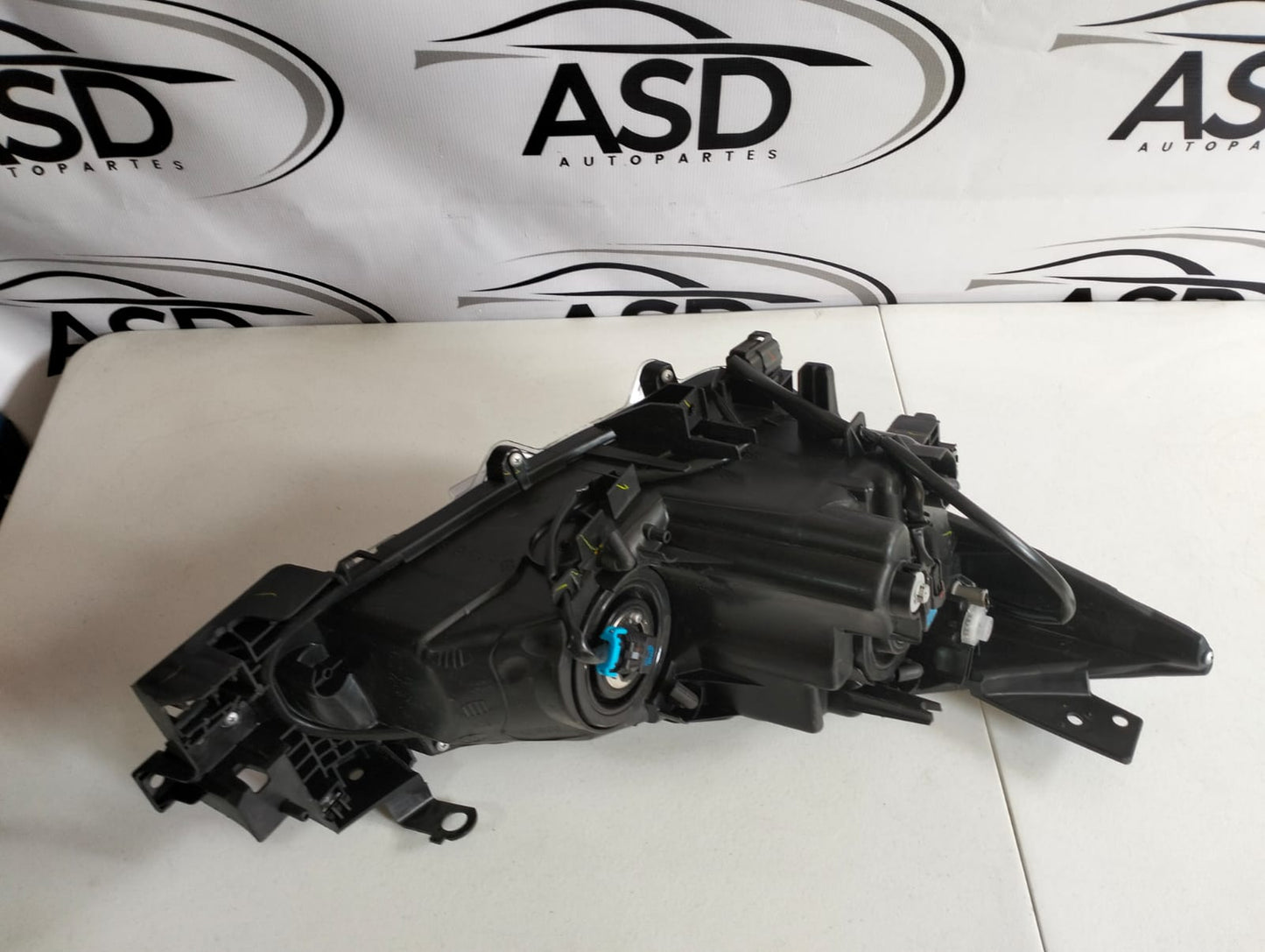 FARO IZQUIERDO MAZDA 3 2016-2018 GENERICO (NUEVO)