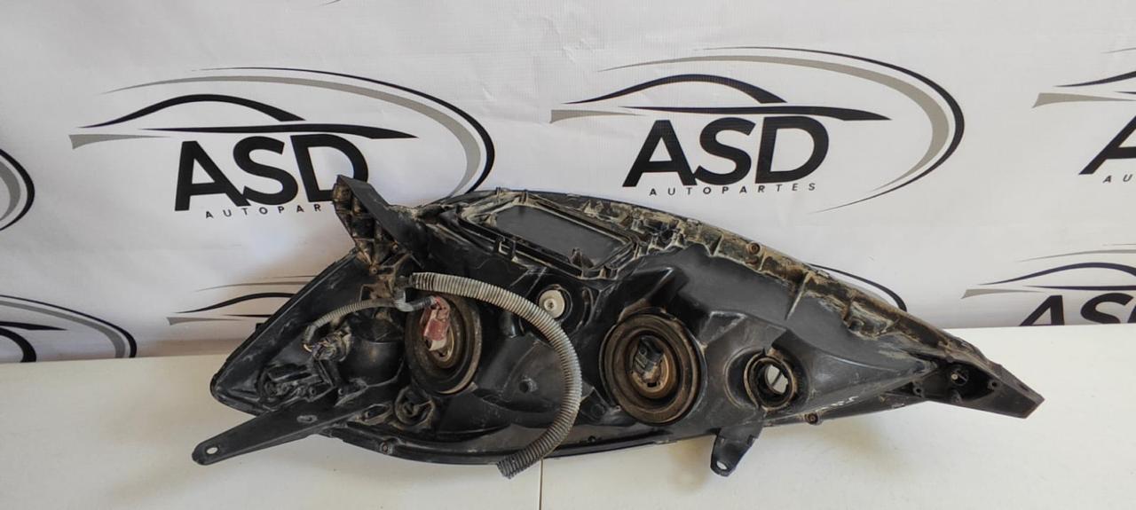 FARO DERECHO TOYOTA SIENNA 2006 2010 (USADO)