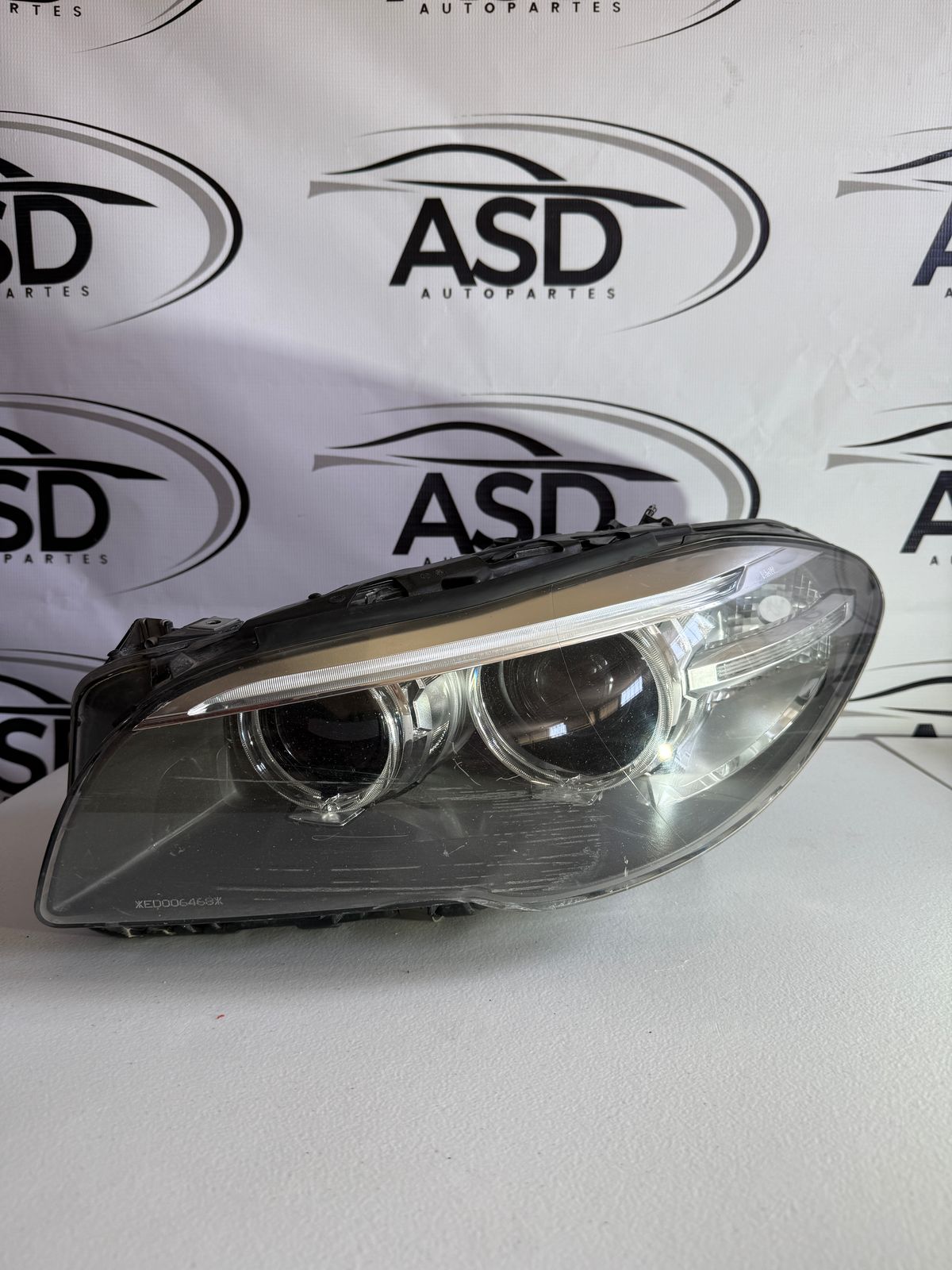 FARO IZQUIERDO BMW SERIE 5 2010-2014 (CON DETALLE )(USADO)