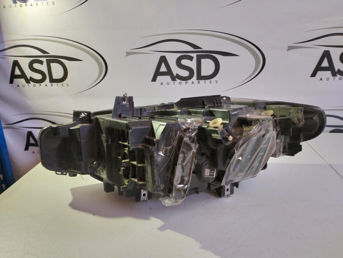 FARO DERECHO BMW SERIE 3 2015 (USADO)