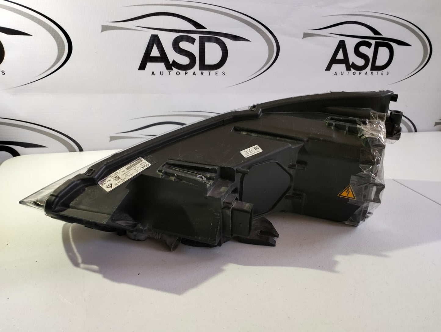 FARO DERECHO AUDI A1 2011-2015 (USADO)
