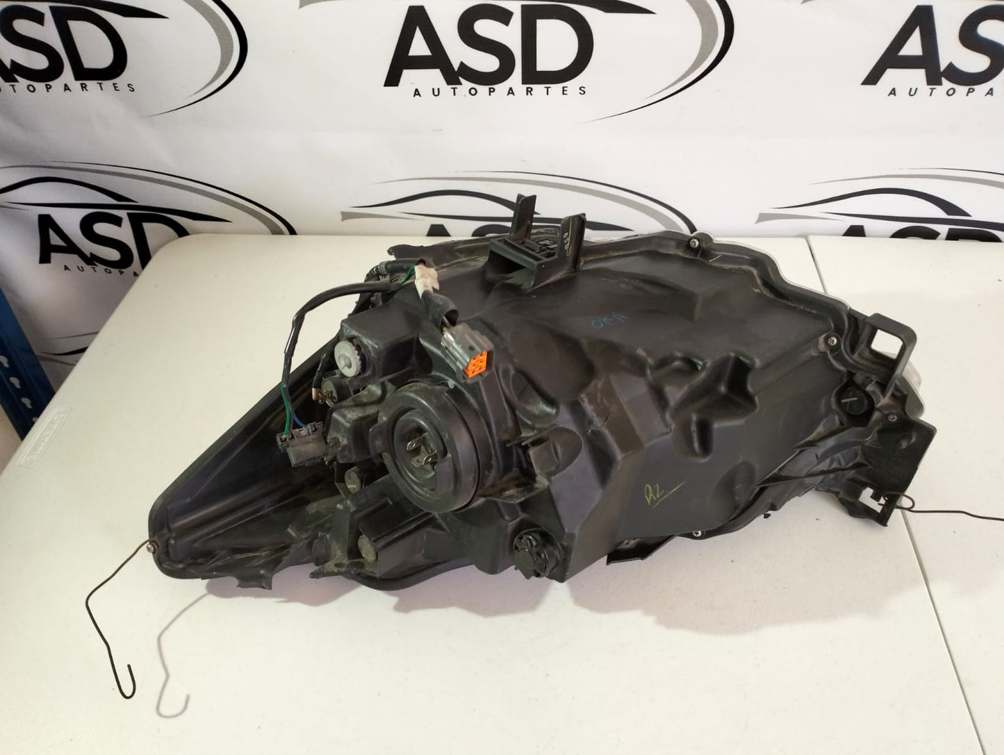 FARO DERECHO TOYOTA YARIS R 2016-2019 (USADO)
