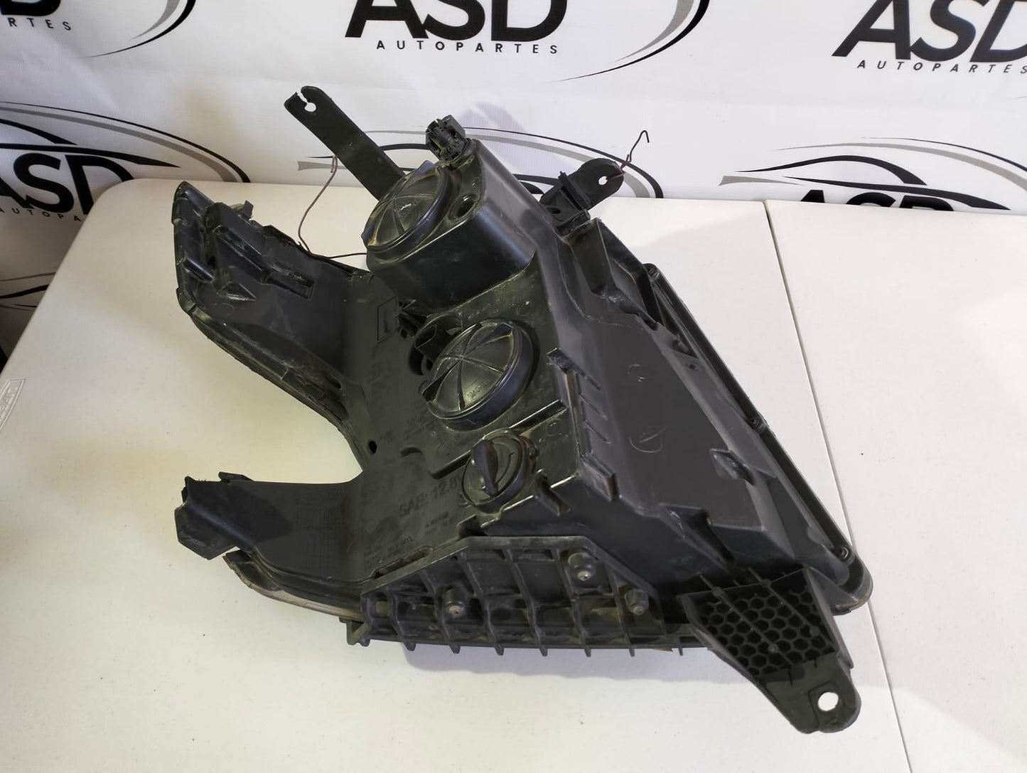 FARO IZQUIERDO CHEVROLET TAHOE LED 2015-2020 (USADO)