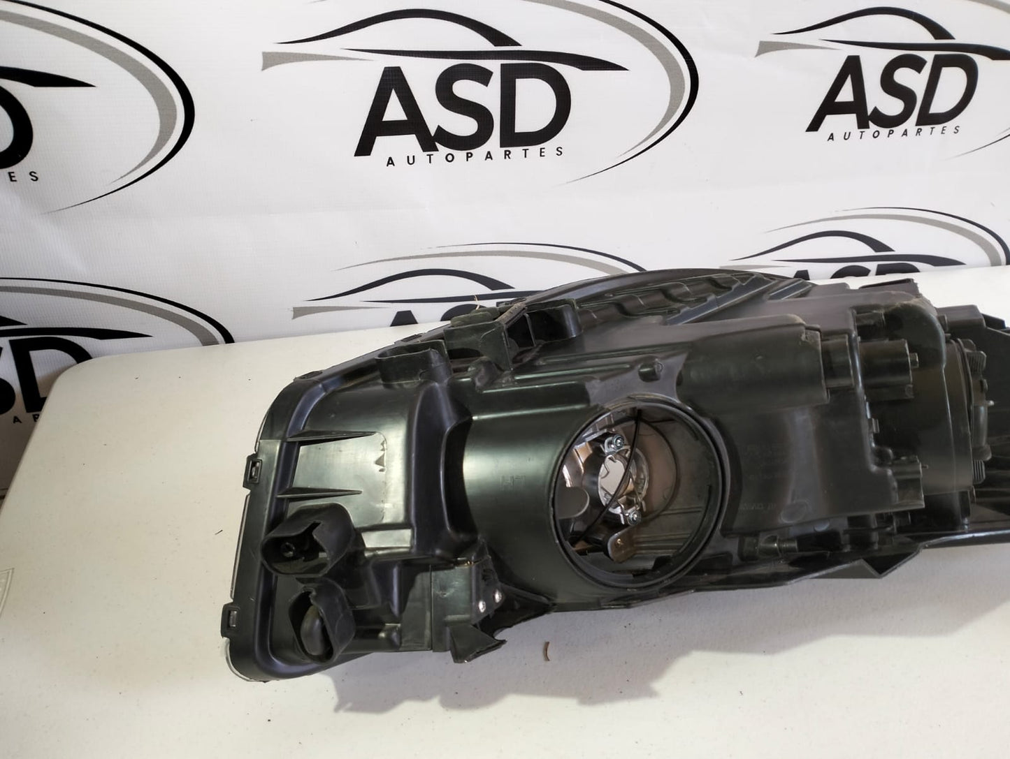 FARO IZQUIERDO KIA RÍO 2018 ORIGINAL CON 10 PINES (USADO)