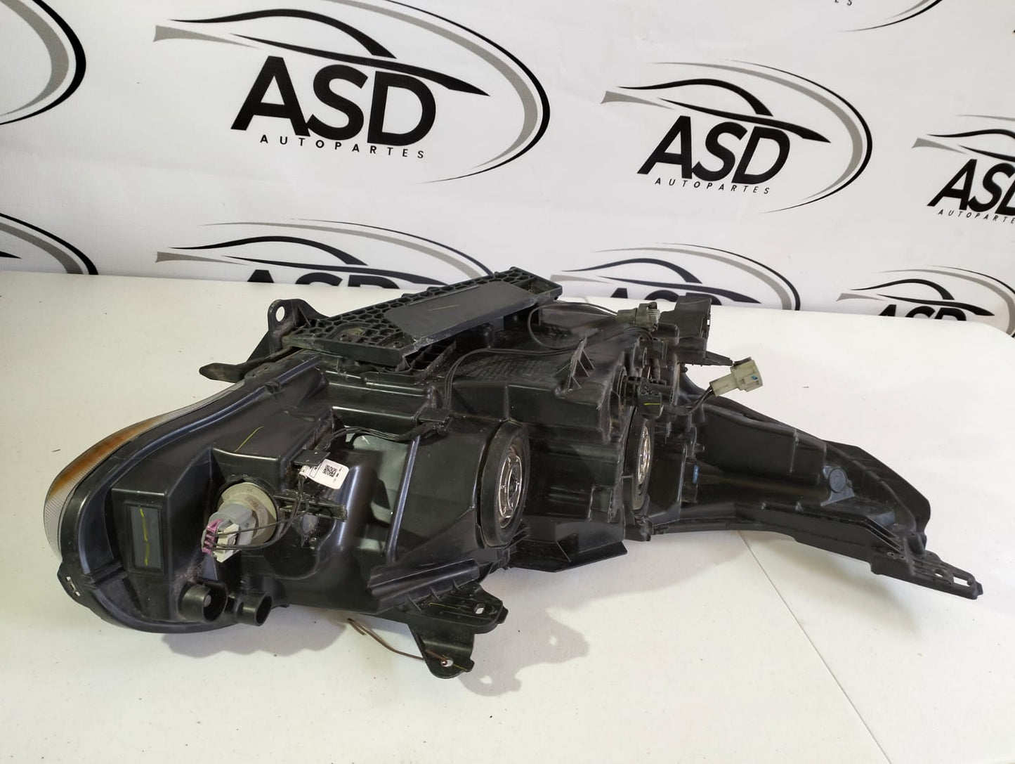 FARO IZQUIERDO NISSAN SENTRA 2020-2023 (USADO)